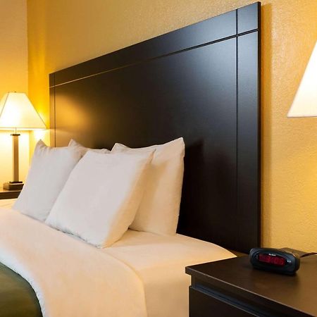 Quality Inn At Arlington Highlands Eksteriør bilde