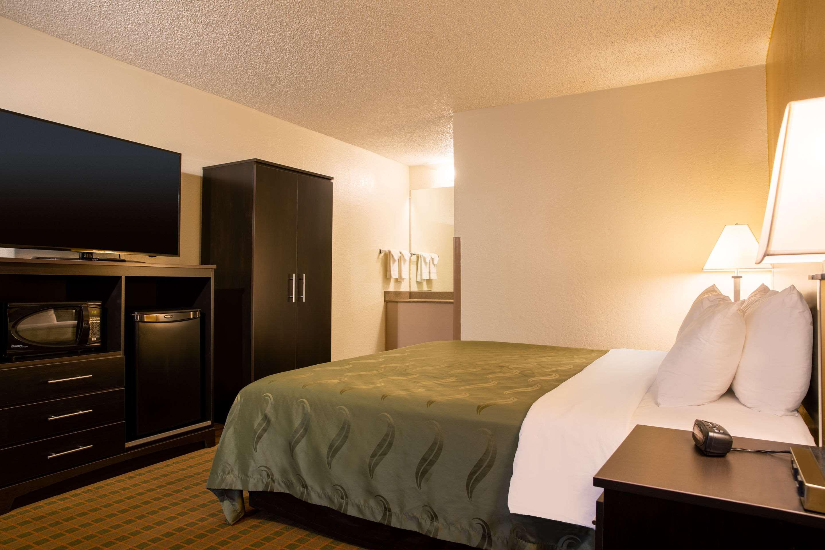 Quality Inn At Arlington Highlands Eksteriør bilde