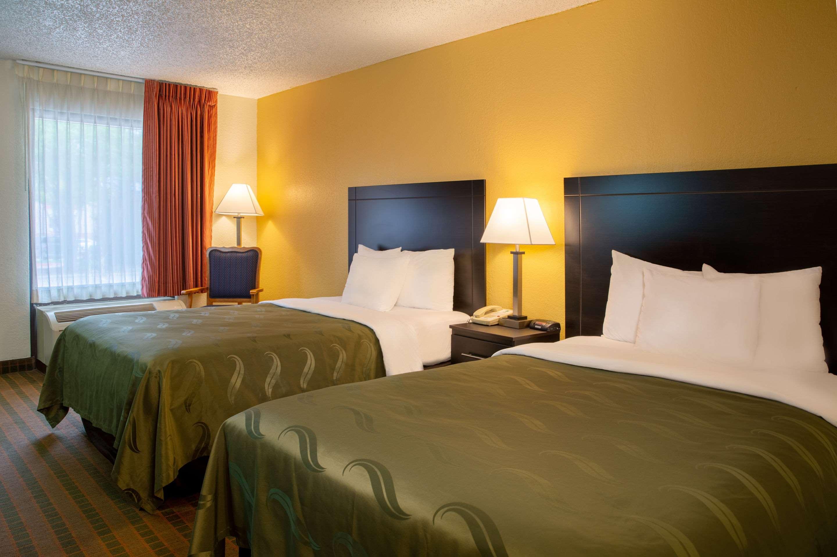 Quality Inn At Arlington Highlands Eksteriør bilde