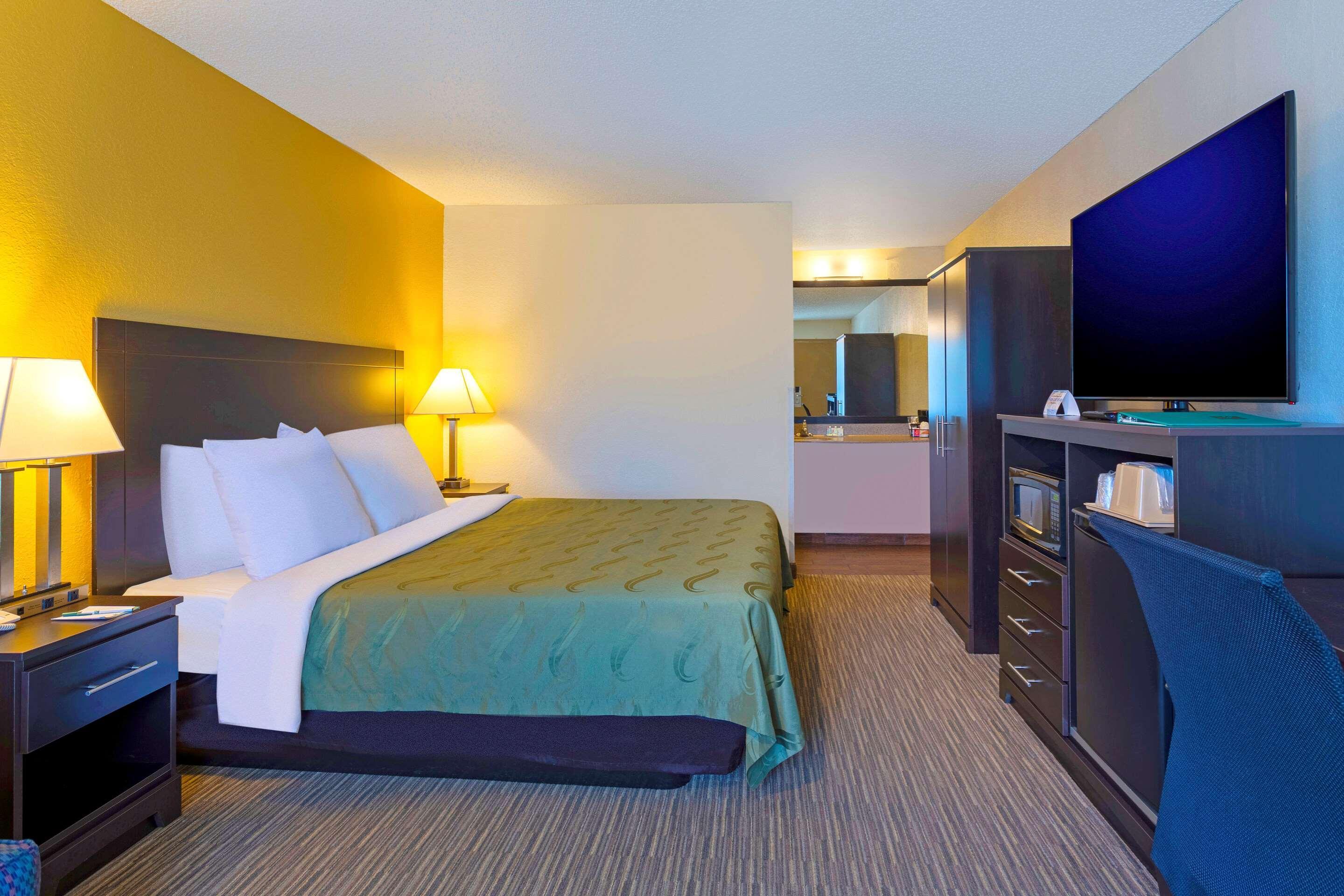 Quality Inn At Arlington Highlands Eksteriør bilde