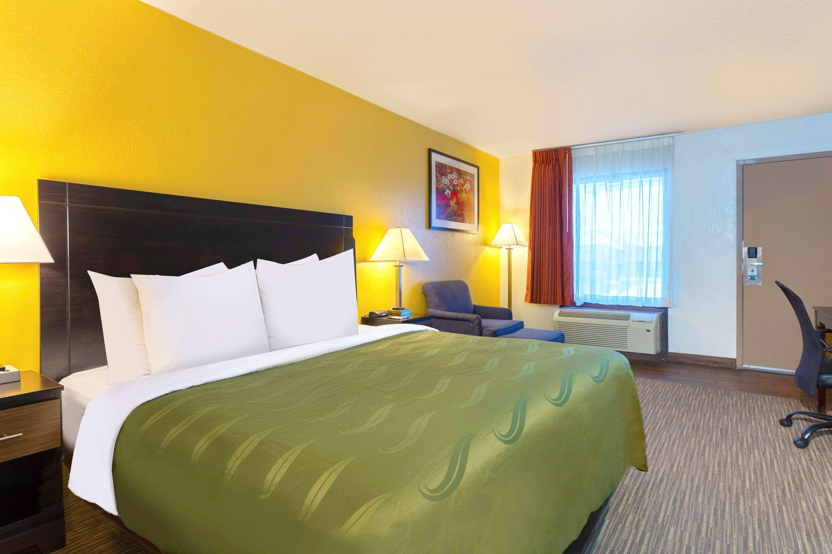 Quality Inn At Arlington Highlands Eksteriør bilde
