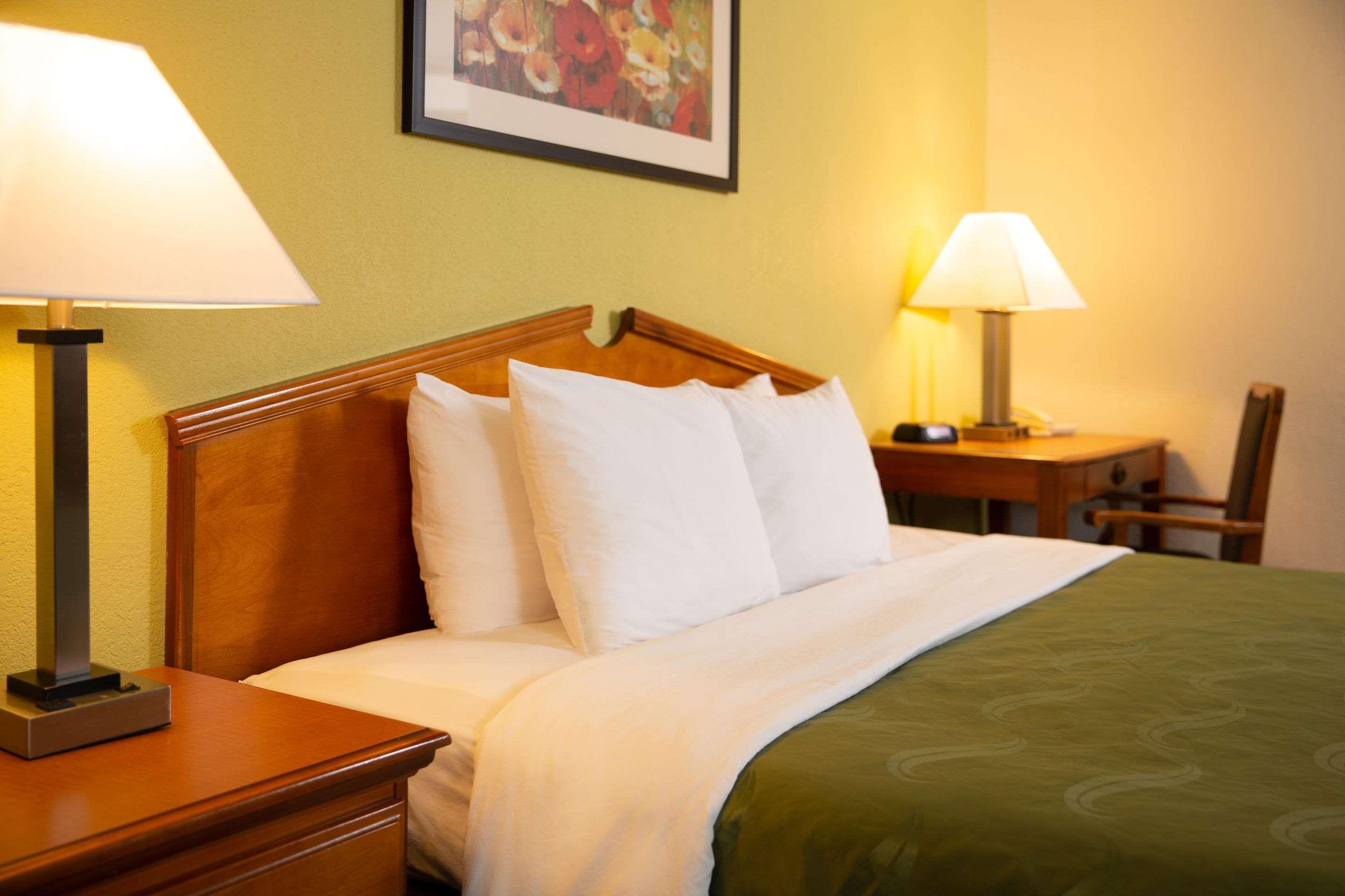 Quality Inn At Arlington Highlands Eksteriør bilde