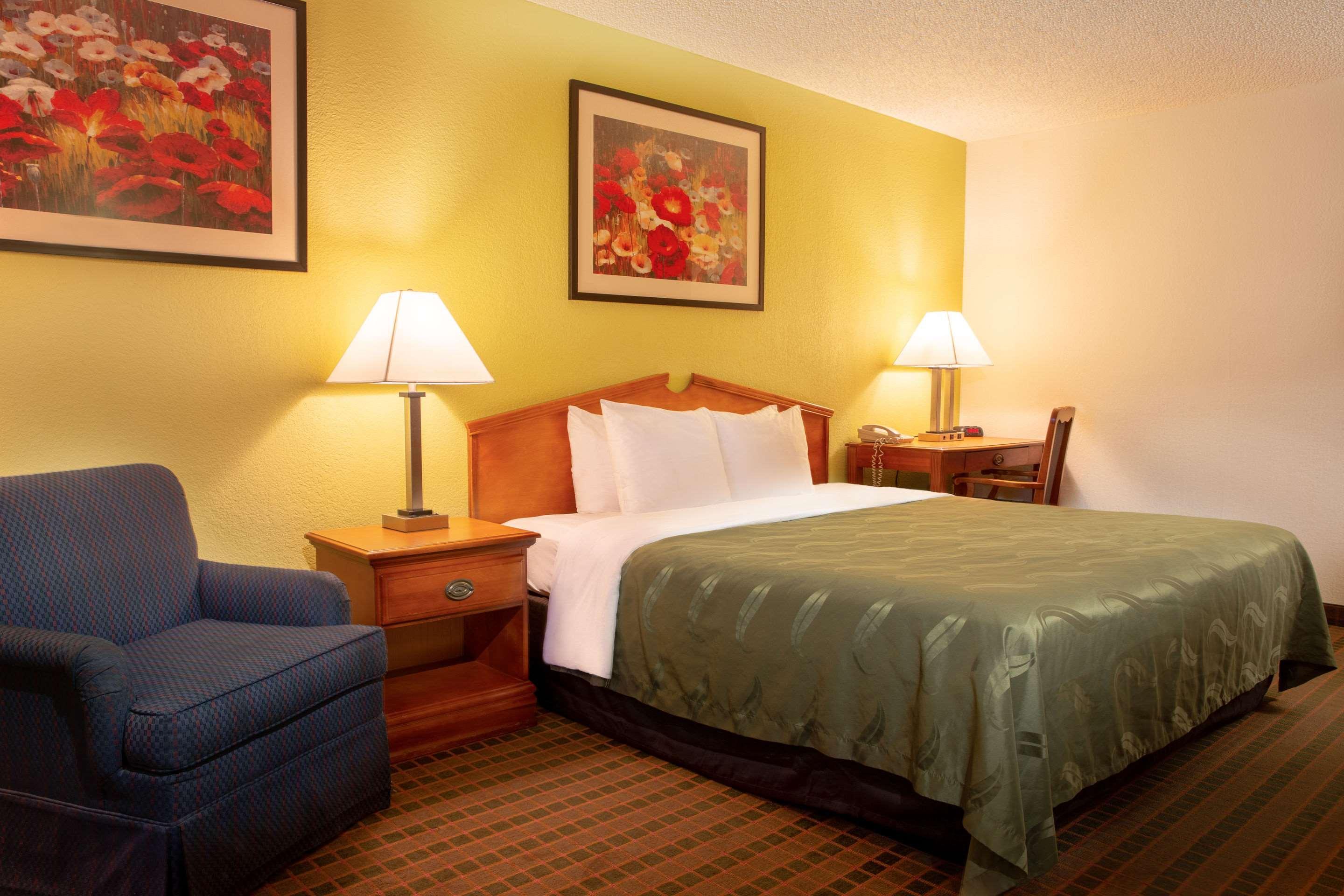 Quality Inn At Arlington Highlands Eksteriør bilde