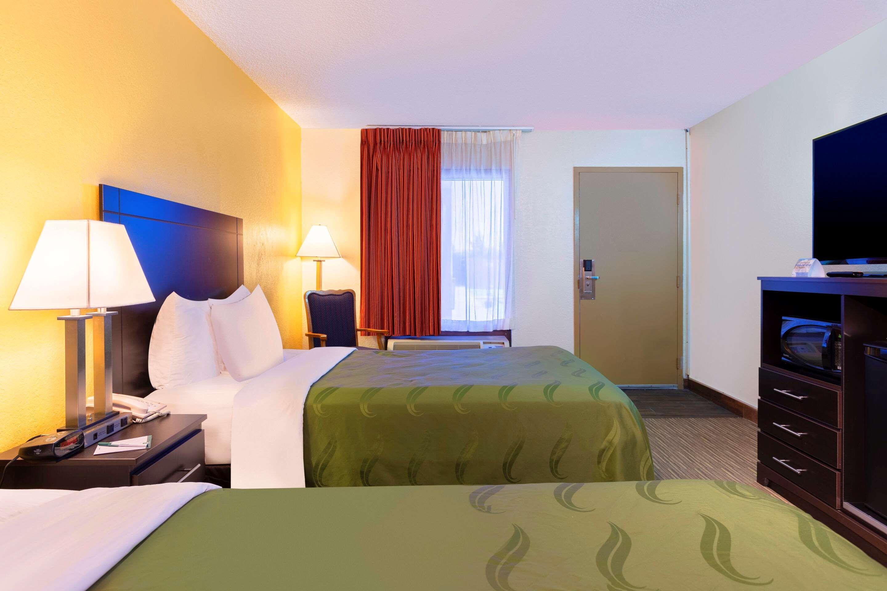 Quality Inn At Arlington Highlands Eksteriør bilde