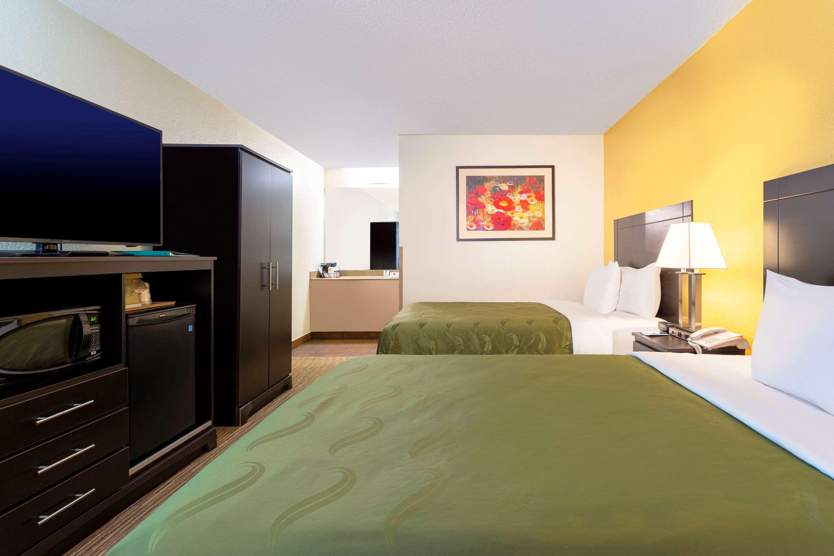 Quality Inn At Arlington Highlands Eksteriør bilde