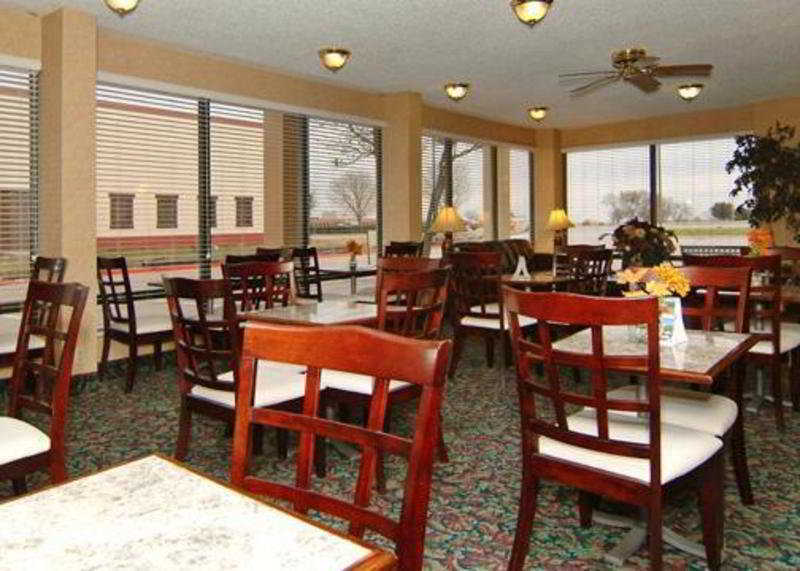 Quality Inn At Arlington Highlands Restaurant bilde